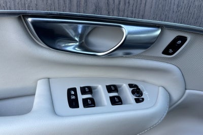 2024 Volvo XC90 Recharge Plug-In Hybrid T8 Plus Bright Theme 7 Passenger