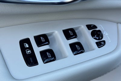 2024 Volvo XC90 Recharge Plug-In Hybrid T8 Plus Bright Theme 7 Passenger