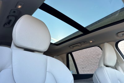 2024 Volvo XC90 Recharge Plug-In Hybrid T8 Plus Bright Theme 7 Passenger