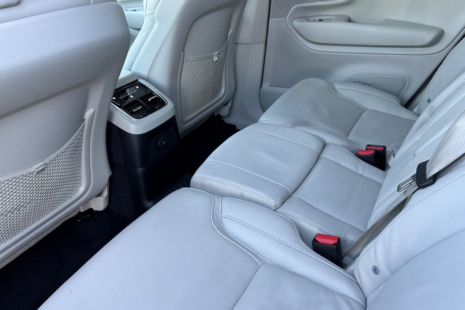 2024 Volvo XC90 Recharge Plug-In Hybrid Ultimate