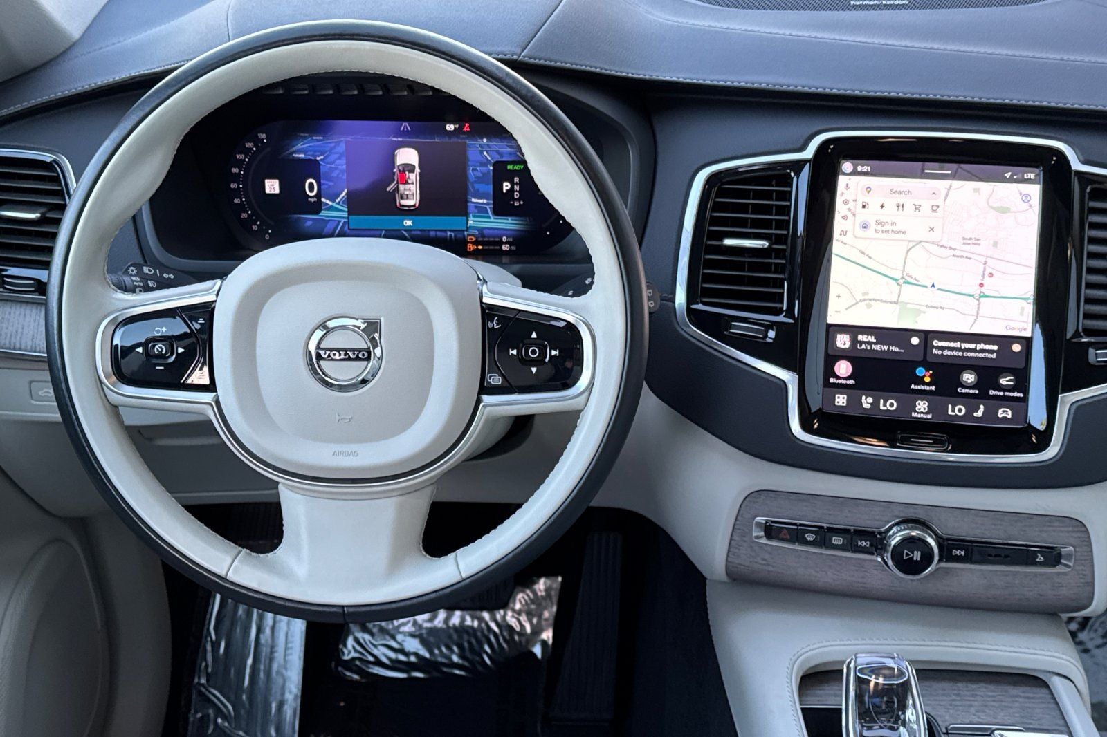 2024 Volvo XC90 Recharge Plug-In Hybrid Ultimate