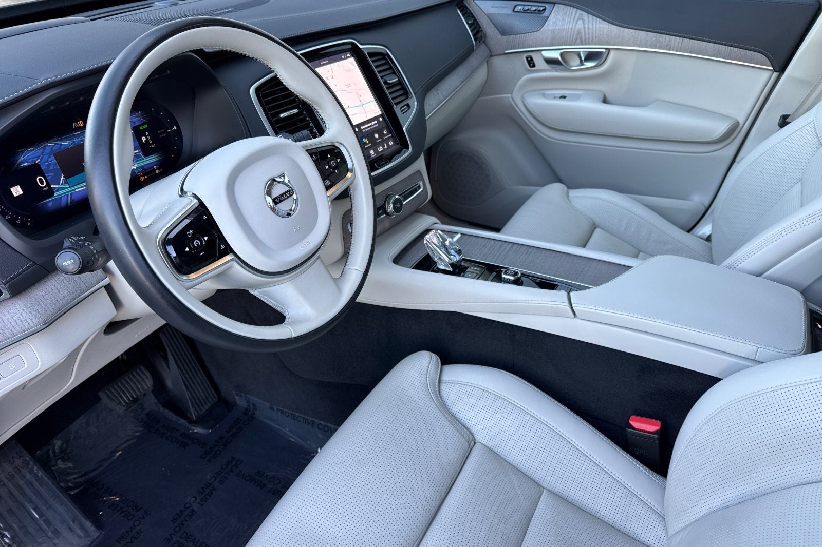 2024 Volvo XC90 Recharge Plug-In Hybrid Ultimate