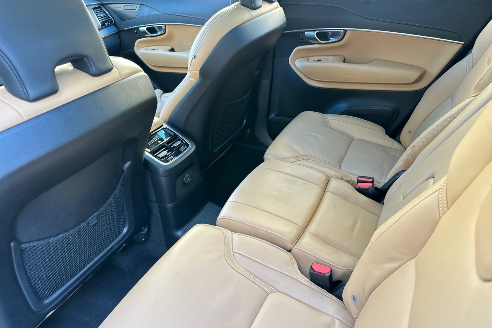 2024 Volvo XC90 Recharge Plug-In Hybrid Ultimate