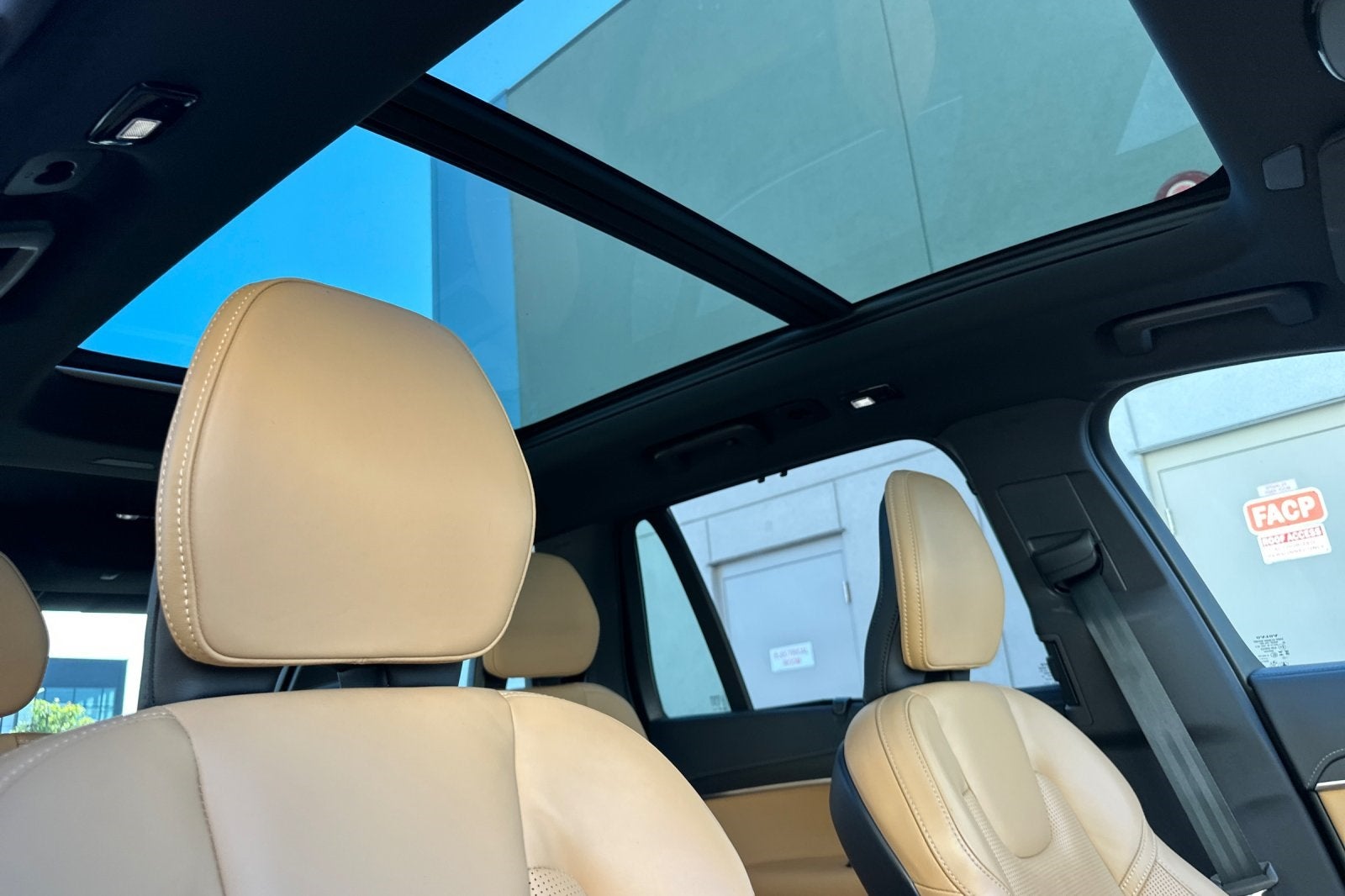 2024 Volvo XC90 Recharge Plug-In Hybrid Ultimate