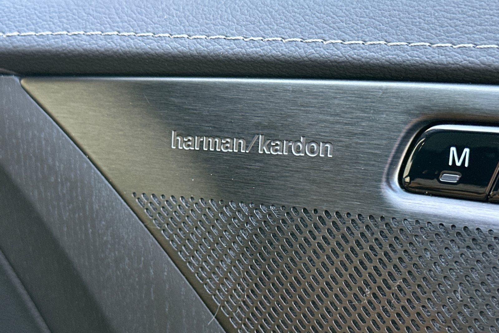 2024 Volvo XC90 Recharge Plug-In Hybrid Ultimate