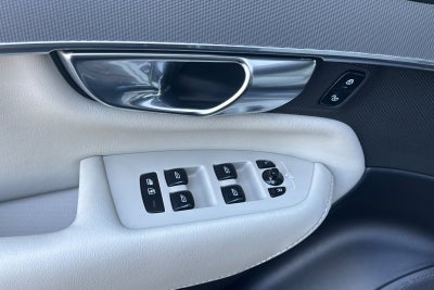 2022 Volvo XC90 Recharge Plug-In Hybrid T8 R-Design Extended Range 7P