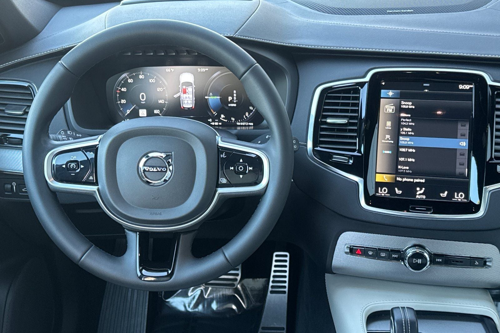 2022 Volvo XC90 Recharge Plug-In Hybrid T8 R-Design Extended Range 7P