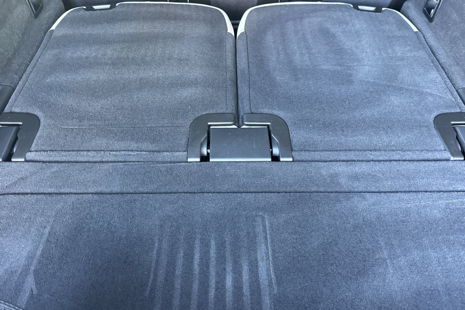 2022 Volvo XC90 Recharge Plug-In Hybrid T8 R-Design Extended Range 7P