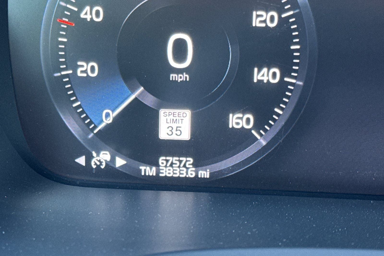 2022 Volvo XC90 Recharge Plug-In Hybrid T8 R-Design Extended Range 7P