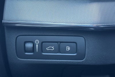 2022 Volvo XC90 Recharge Plug-In Hybrid T8 R-Design Extended Range 7P