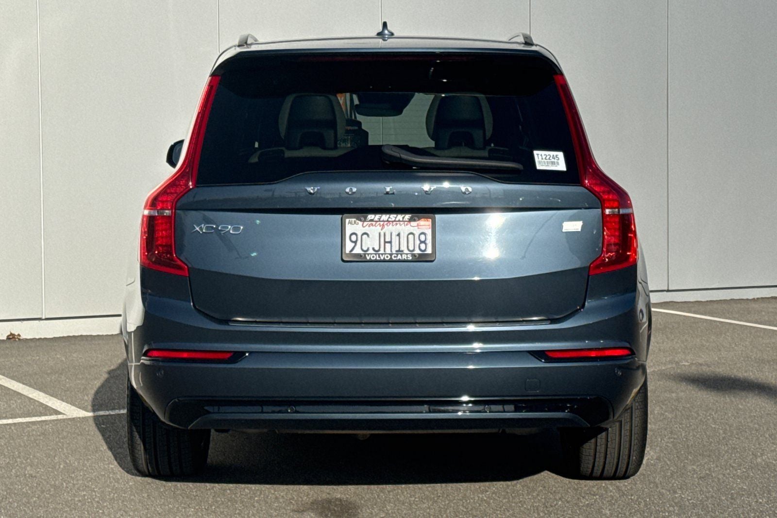 2022 Volvo XC90 Recharge Plug-In Hybrid T8 R-Design Extended Range 7P