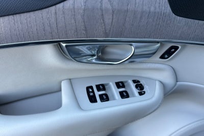 2023 Volvo XC90 Recharge Plug-In Hybrid T8 Plus Bright Theme 7 Passenger