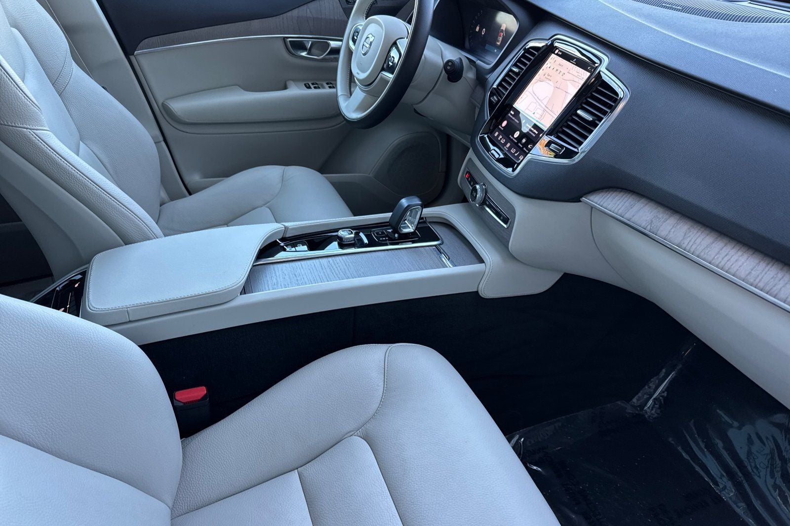 2023 Volvo XC90 Recharge Plug-In Hybrid T8 Plus Bright Theme 7 Passenger