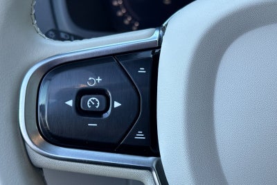 2023 Volvo XC90 Recharge Plug-In Hybrid T8 Plus Bright Theme 7 Passenger