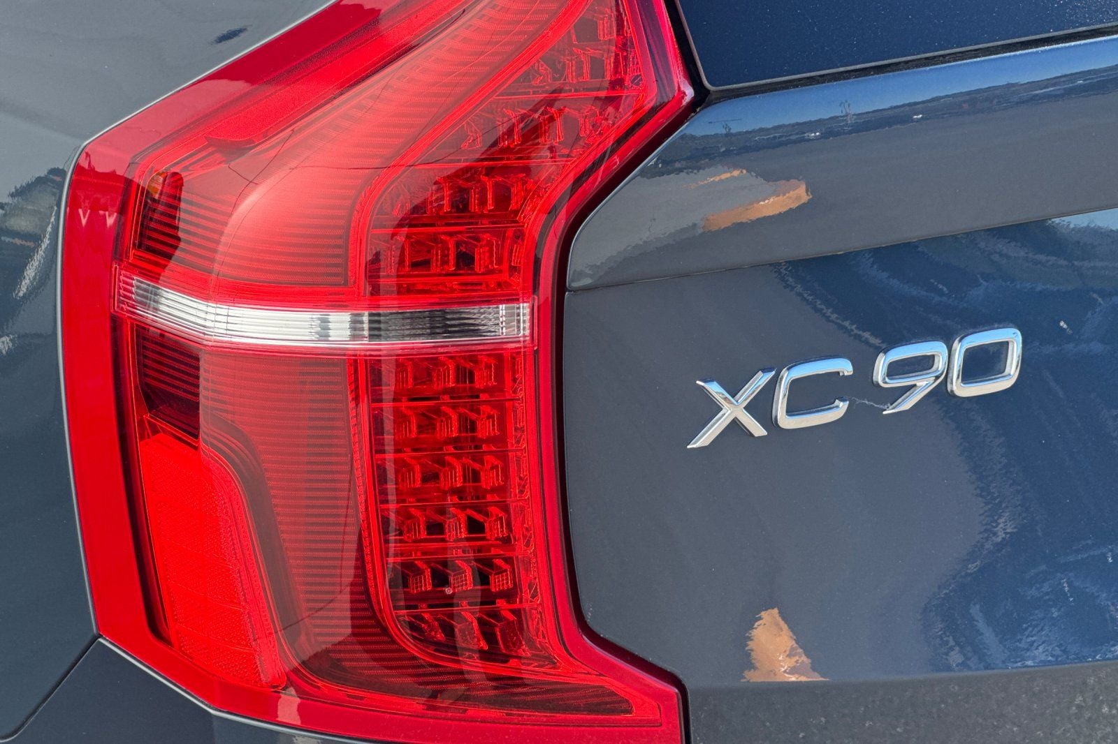 2023 Volvo XC90 Recharge Plug-In Hybrid T8 Plus Bright Theme 7 Passenger