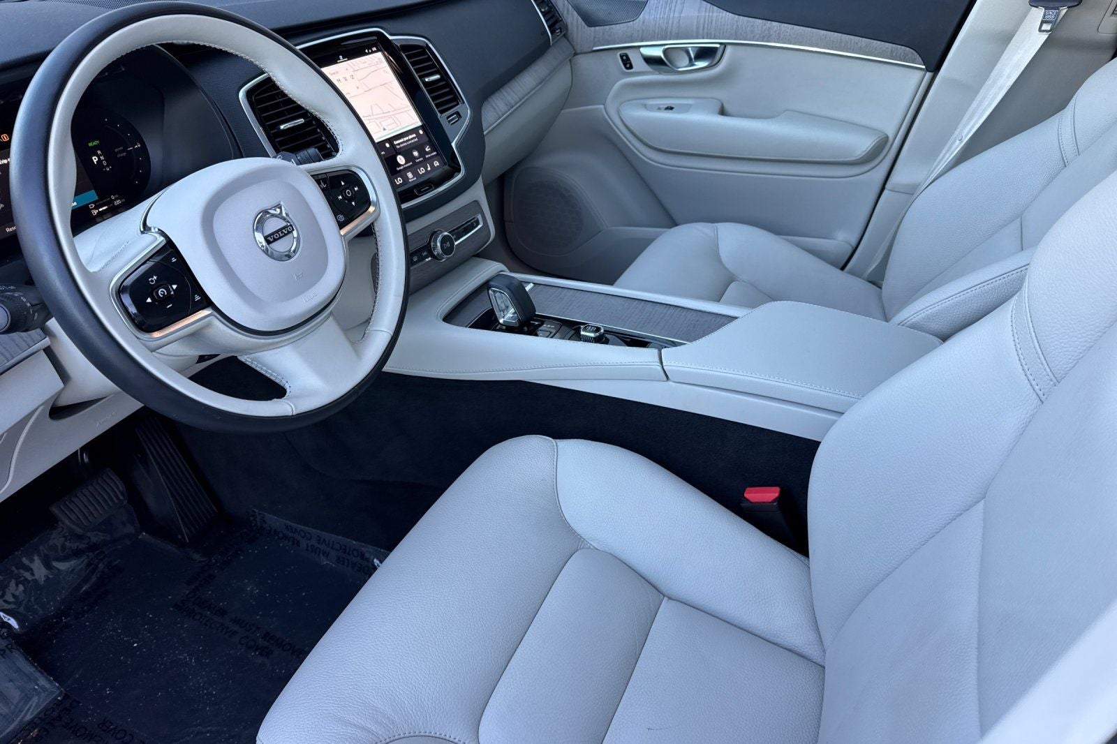 2023 Volvo XC90 Recharge Plug-In Hybrid T8 Plus Bright Theme 7 Passenger