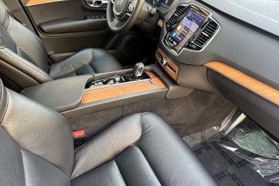 2023 Volvo XC90 Recharge Plug-In Hybrid T8 Plus Dark Theme 7 Passenger