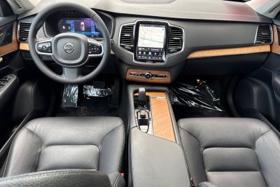 2023 Volvo XC90 Recharge Plug-In Hybrid T8 Plus Dark Theme 7 Passenger