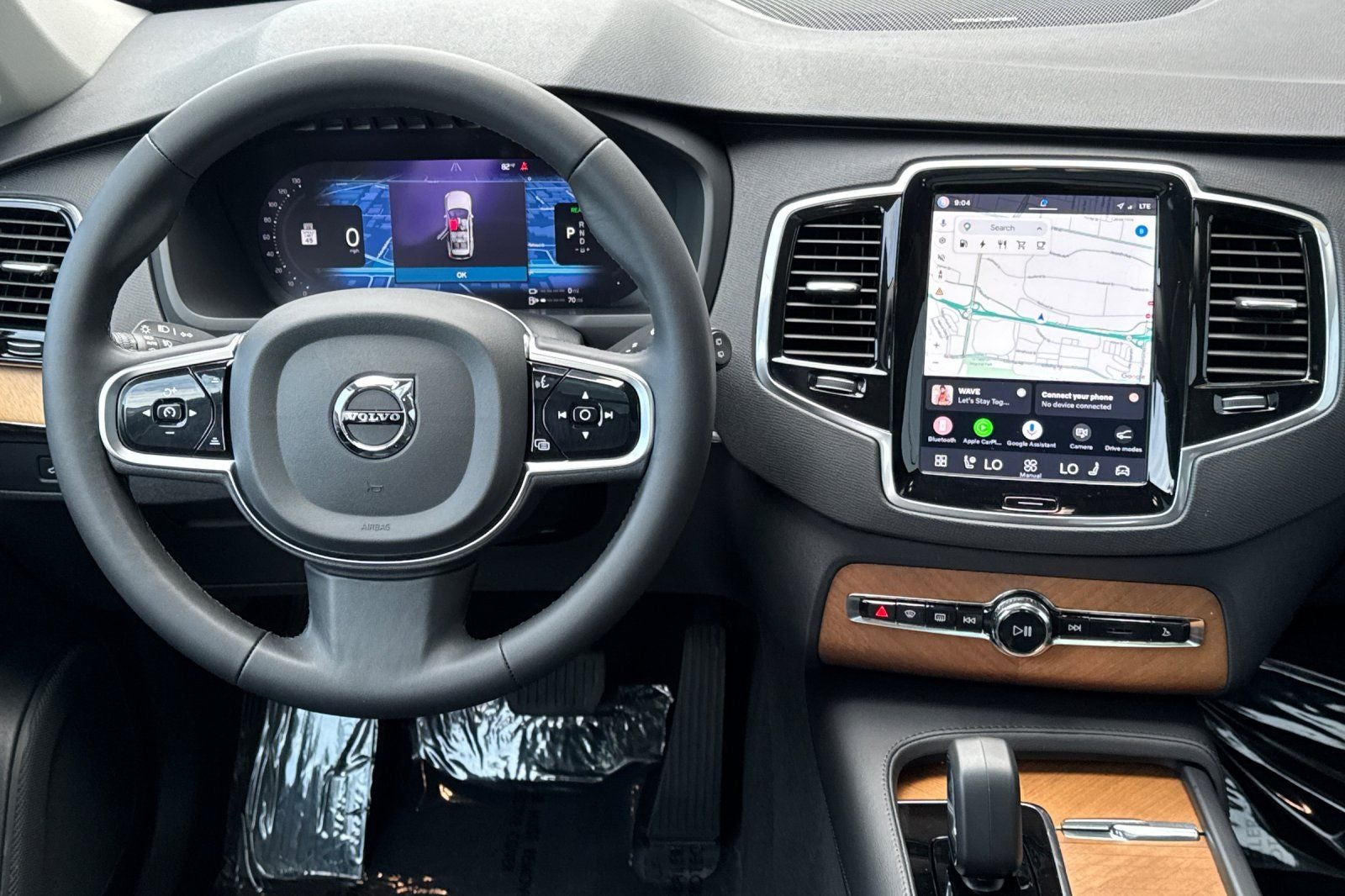 2023 Volvo XC90 Recharge Plug-In Hybrid T8 Plus Dark Theme 7 Passenger