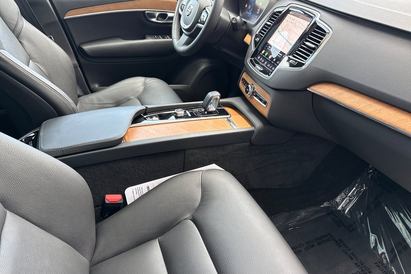 2023 Volvo XC90 Recharge Plug-In Hybrid T8 Plus Dark Theme 7 Passenger