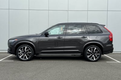 2023 Volvo XC90 Recharge Plug-In Hybrid T8 Plus Dark Theme 7 Passenger