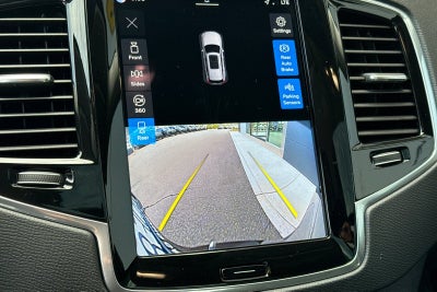 2023 Volvo XC90 Recharge Plug-In Hybrid T8 Plus Dark Theme 7 Passenger