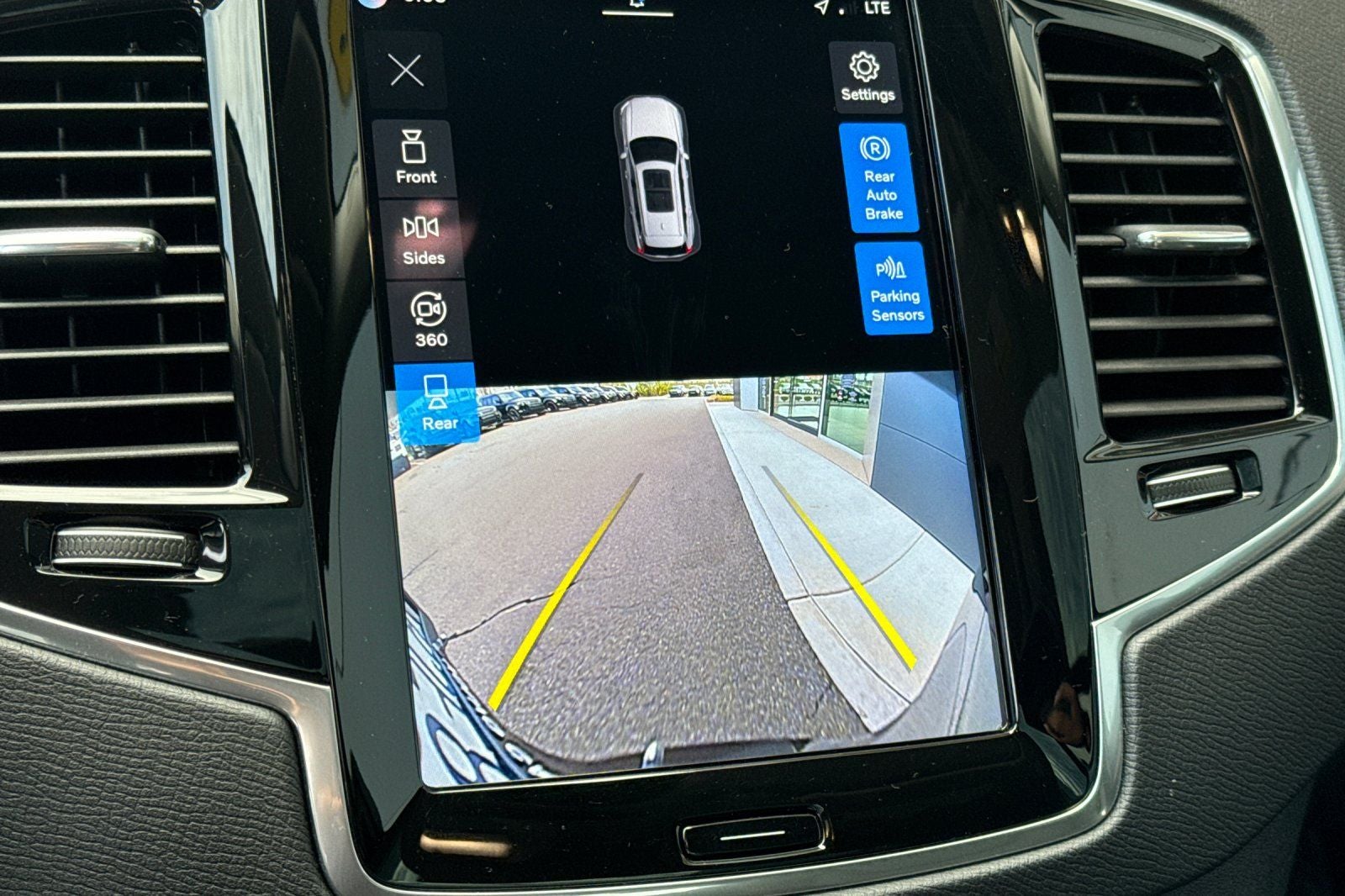2023 Volvo XC90 Recharge Plug-In Hybrid T8 Plus Dark Theme 7 Passenger