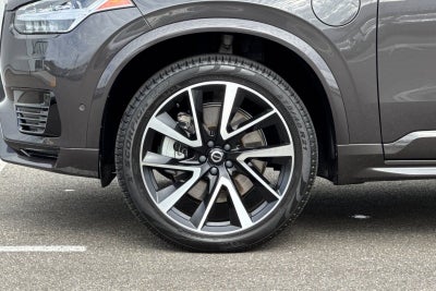 2023 Volvo XC90 Recharge Plug-In Hybrid T8 Plus Dark Theme 7 Passenger