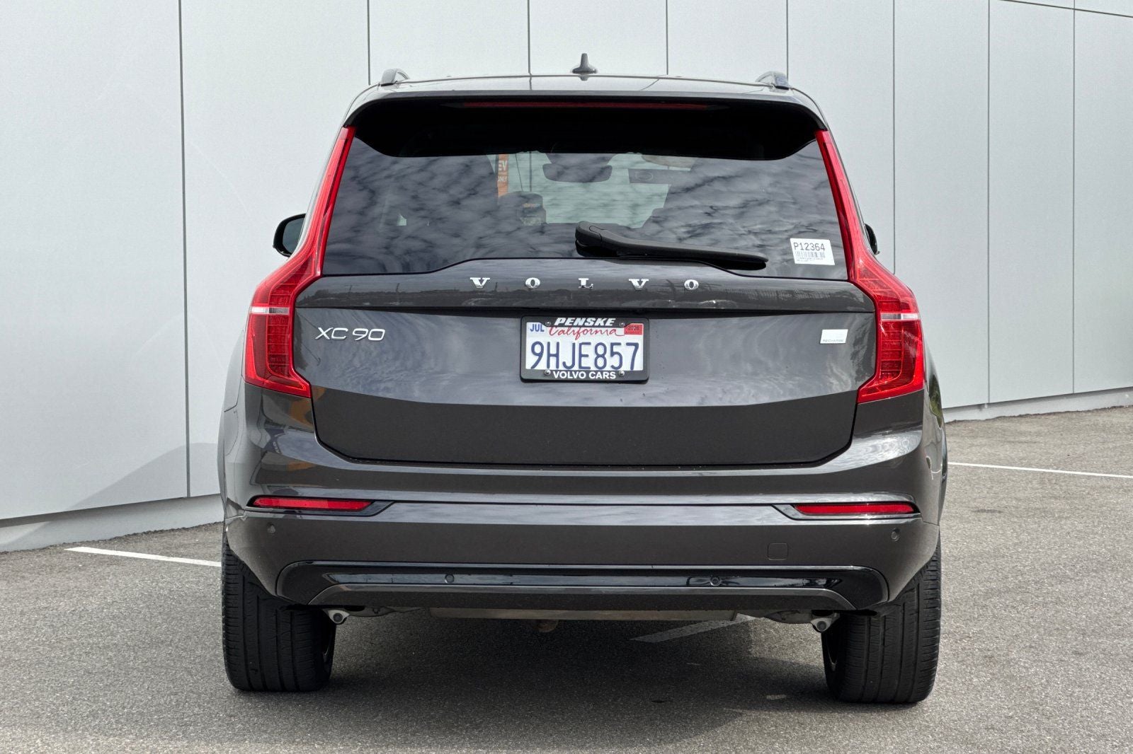 2023 Volvo XC90 Recharge Plug-In Hybrid T8 Plus Dark Theme 7 Passenger