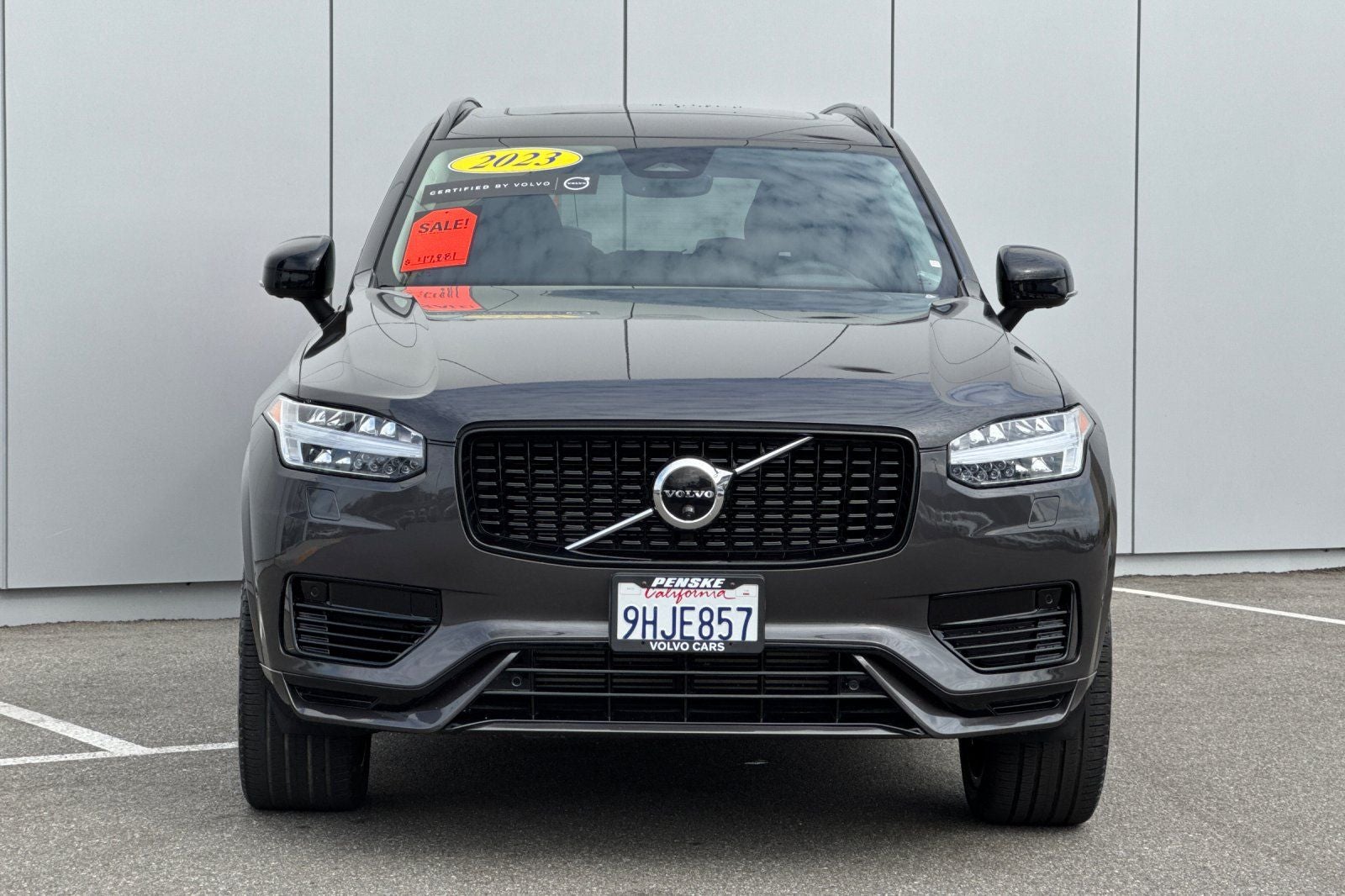 2023 Volvo XC90 Recharge Plug-In Hybrid T8 Plus Dark Theme 7 Passenger