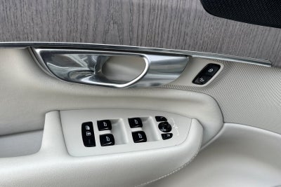2023 Volvo XC90 Recharge Plug-In Hybrid Ultimate