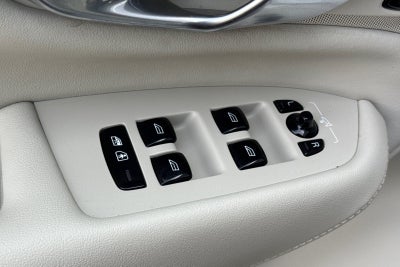 2023 Volvo XC90 Recharge Plug-In Hybrid Ultimate