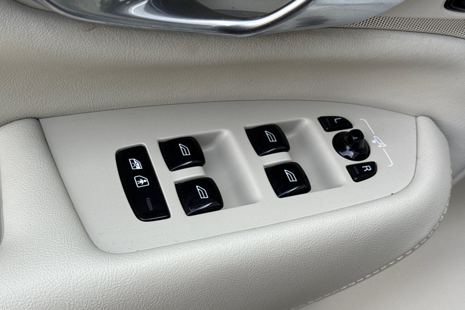 2023 Volvo XC90 Recharge Plug-In Hybrid Ultimate
