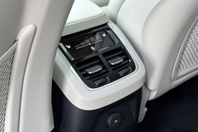 2023 Volvo XC90 Recharge Plug-In Hybrid Ultimate