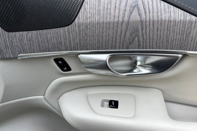 2023 Volvo XC90 Recharge Plug-In Hybrid Ultimate