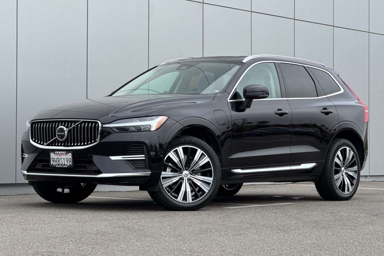 2023 Volvo XC60 Recharge Plug-In Hybrid Ultimate