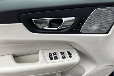 2023 Volvo XC60 Recharge Plug-In Hybrid Ultimate