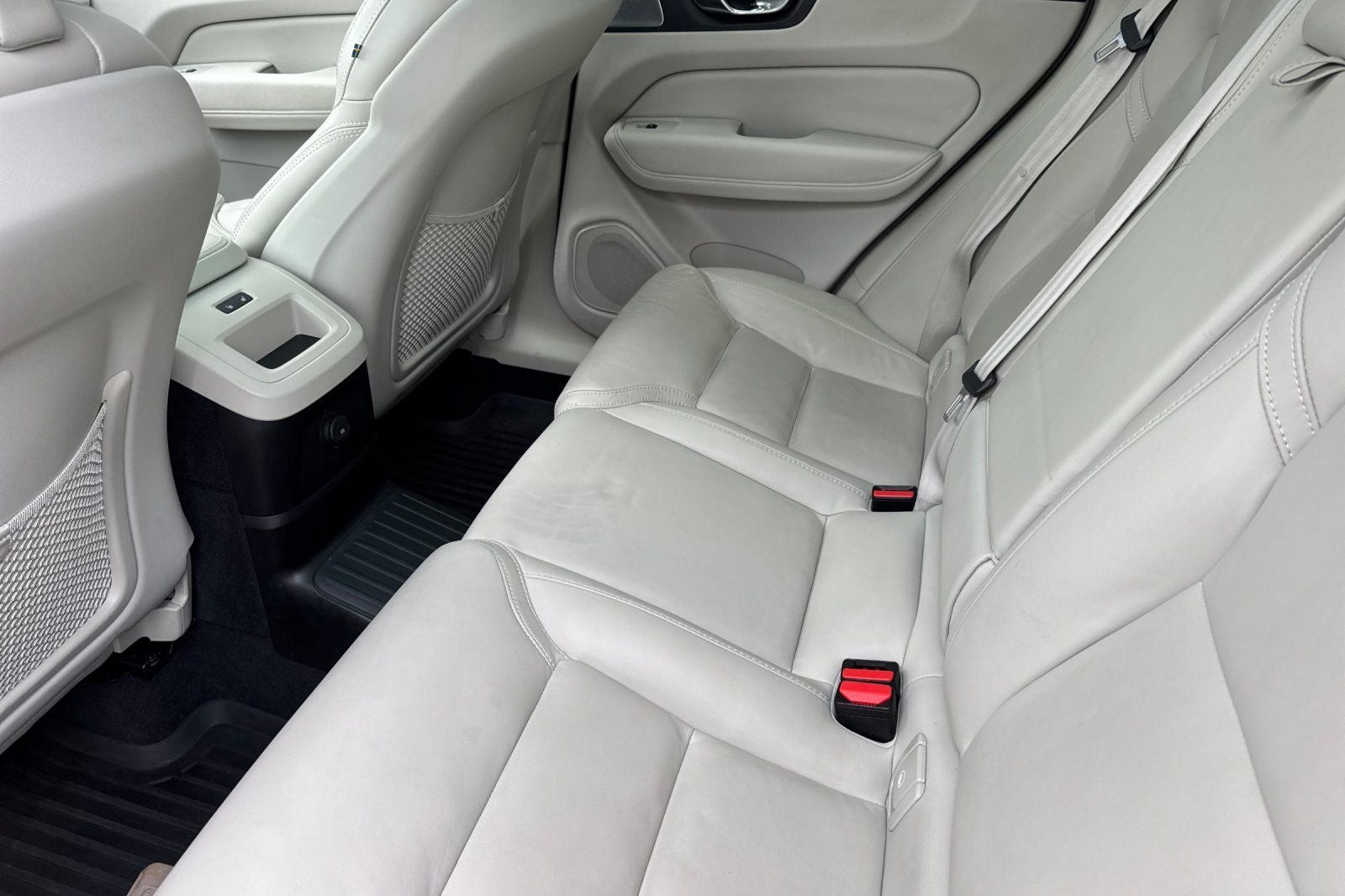 2023 Volvo XC60 Recharge Plug-In Hybrid Ultimate