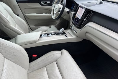 2023 Volvo XC60 Recharge Plug-In Hybrid Ultimate