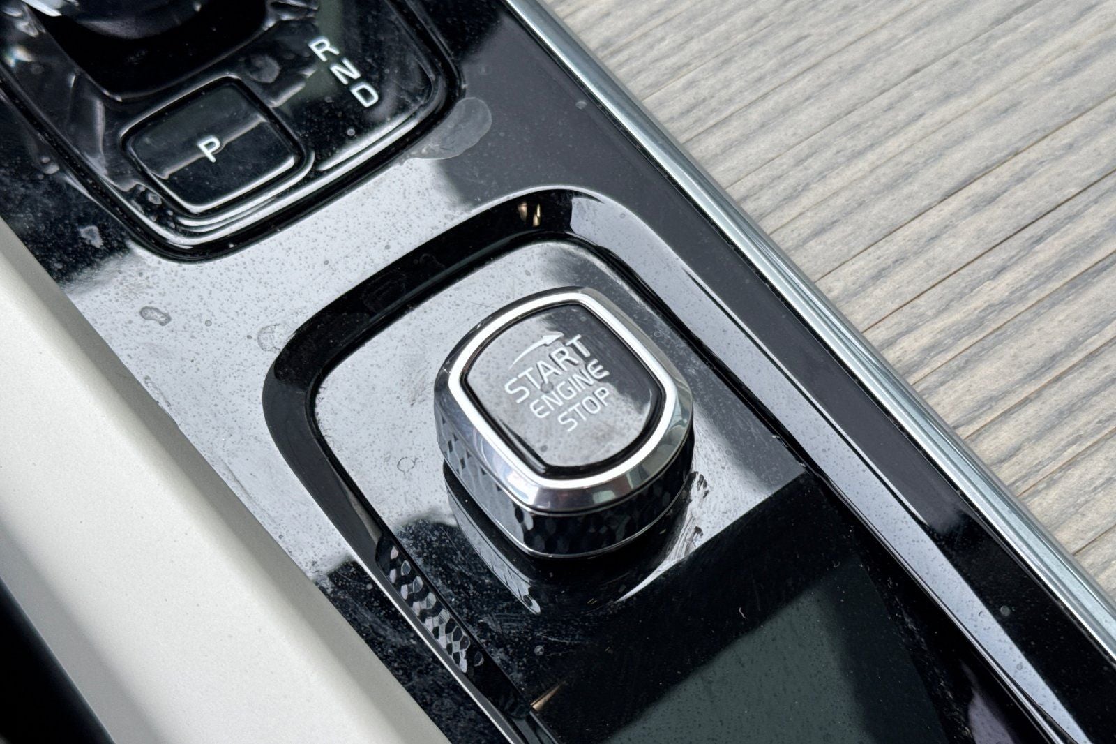 2023 Volvo XC60 Recharge Plug-In Hybrid Ultimate
