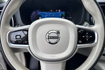 2023 Volvo XC60 Recharge Plug-In Hybrid Ultimate