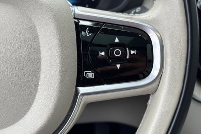 2023 Volvo XC60 Recharge Plug-In Hybrid Ultimate