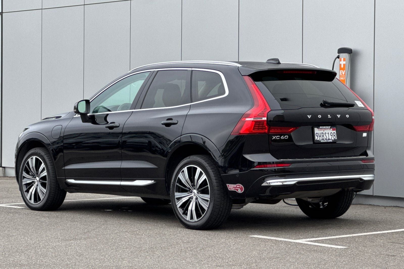 2023 Volvo XC60 Recharge Plug-In Hybrid Ultimate