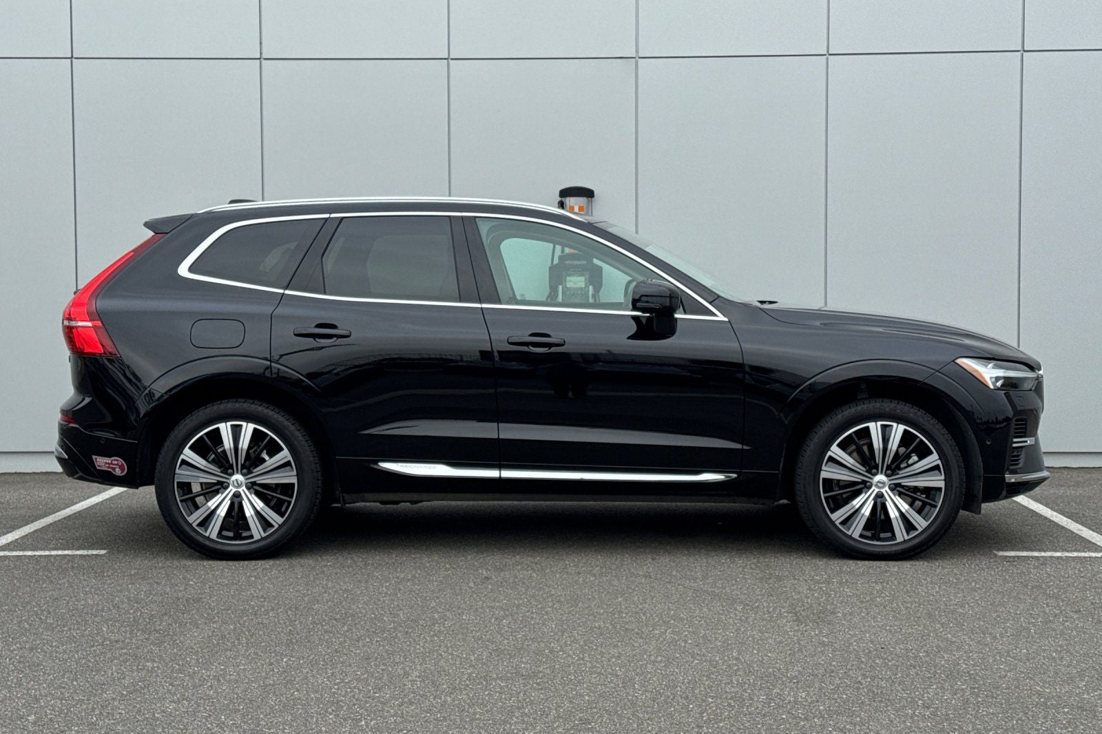 2023 Volvo XC60 Recharge Plug-In Hybrid Ultimate