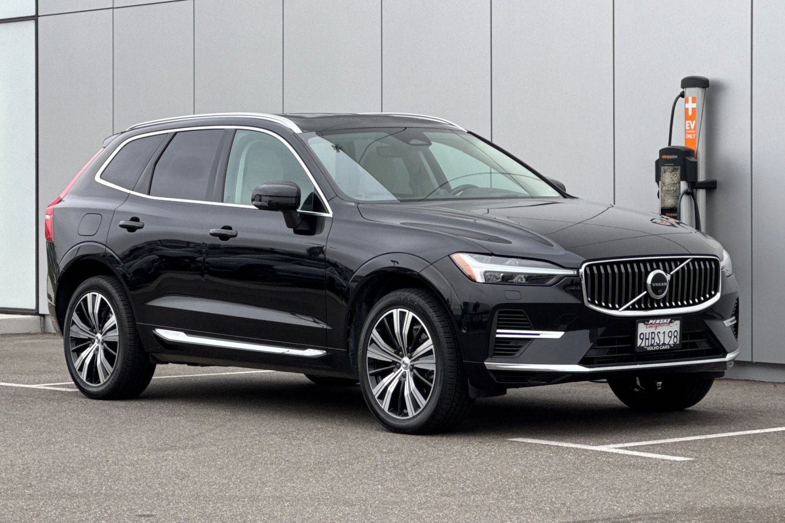 2023 Volvo XC60 Recharge Plug-In Hybrid Ultimate