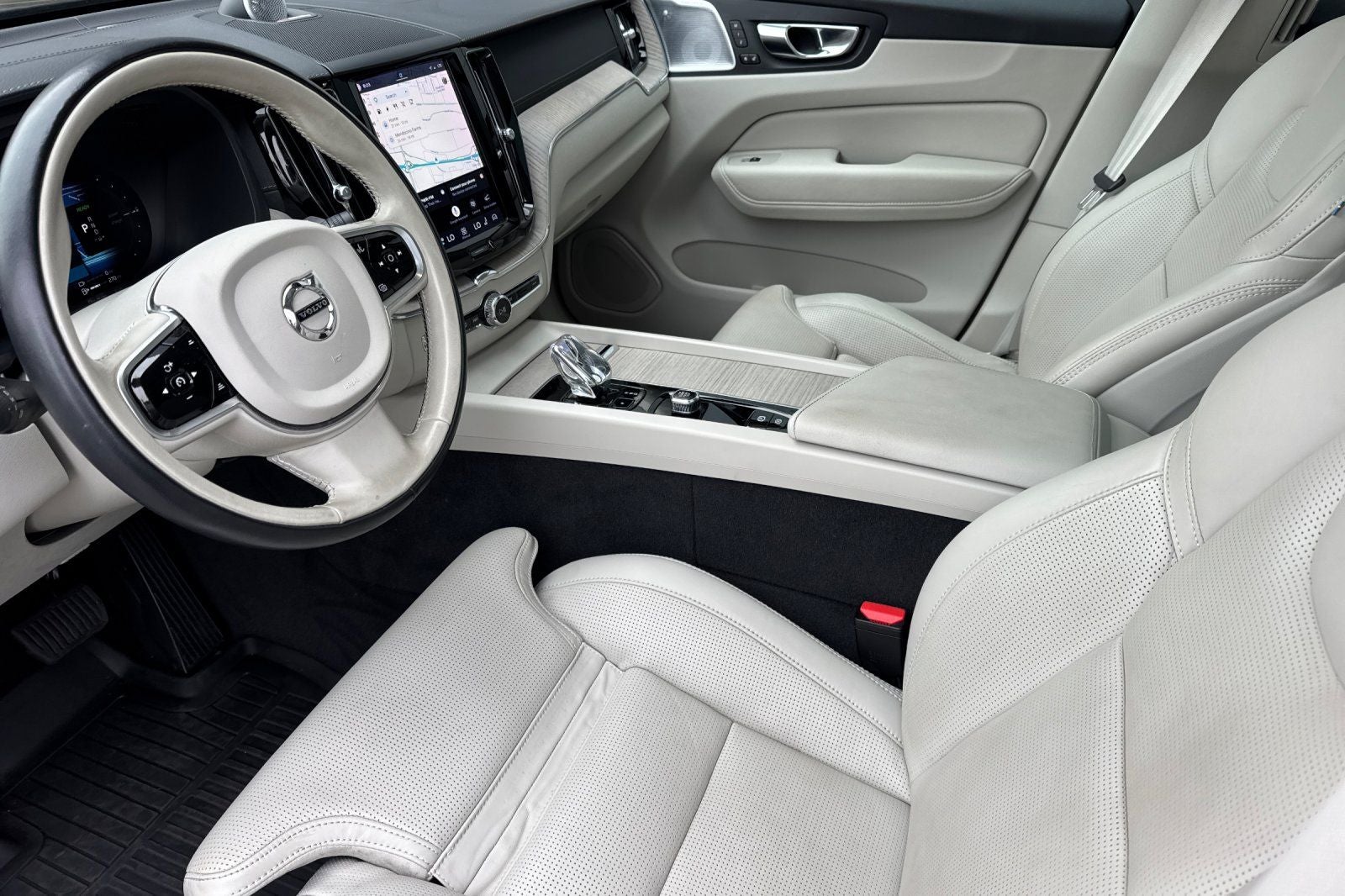 2023 Volvo XC60 Recharge Plug-In Hybrid Ultimate