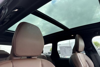 2023 Volvo XC60 Recharge Plug-In Hybrid Ultimate