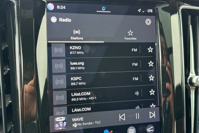 2023 Volvo XC60 Recharge Plug-In Hybrid Ultimate