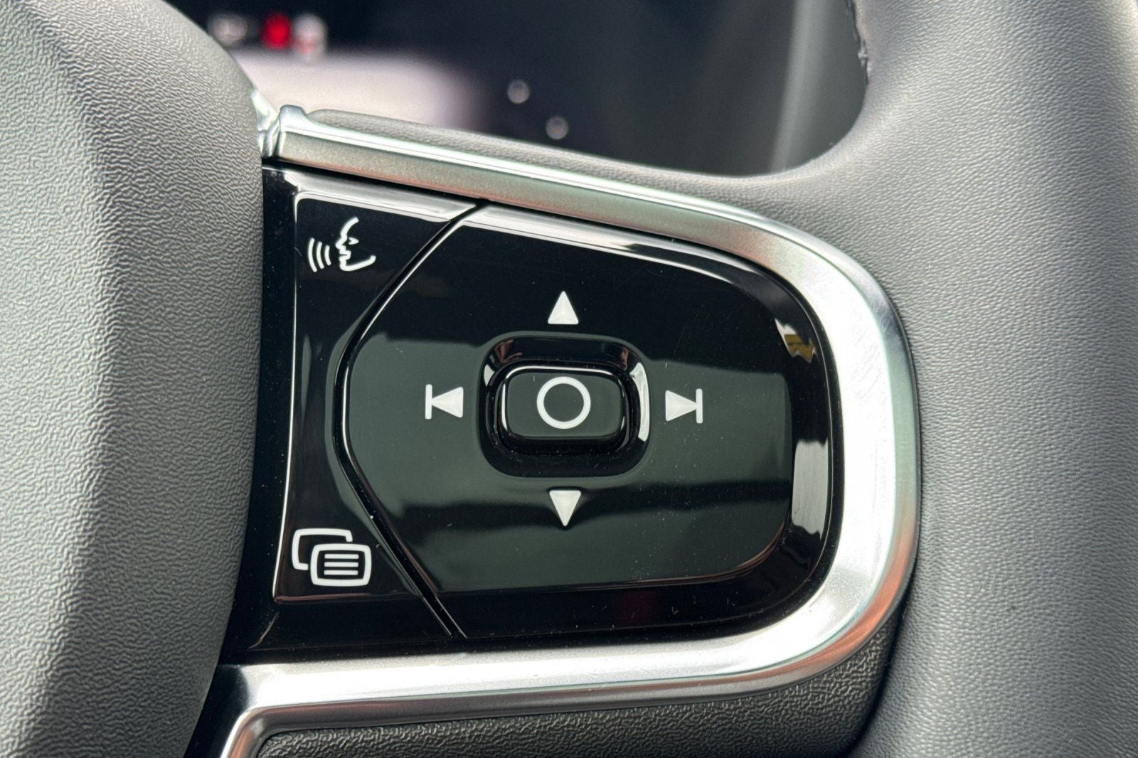 2023 Volvo XC60 Recharge Plug-In Hybrid Ultimate