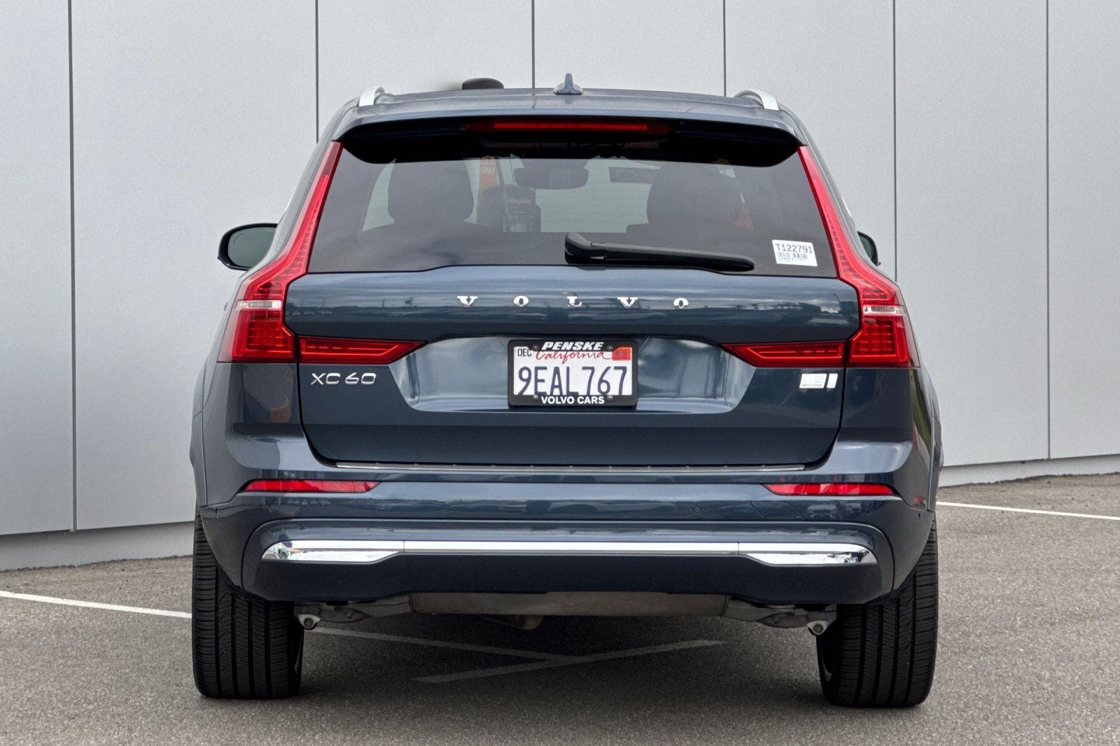 2023 Volvo XC60 Recharge Plug-In Hybrid Ultimate